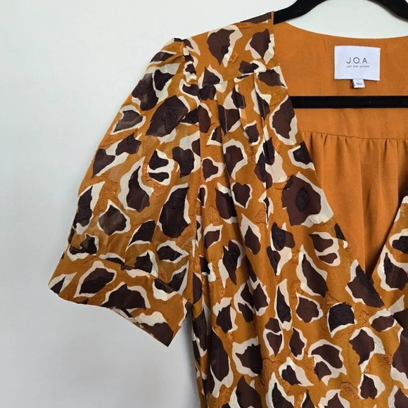 Anthropologie J.O.A. Dotted + Spotted Wrap Mini Dress Brown Multi Size L - Picture 7 of 15